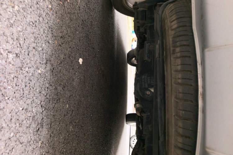 Used HYOSOW S3 2016 1.5L Manual Luxury Edition China IV Emission Standard Chassis Rear