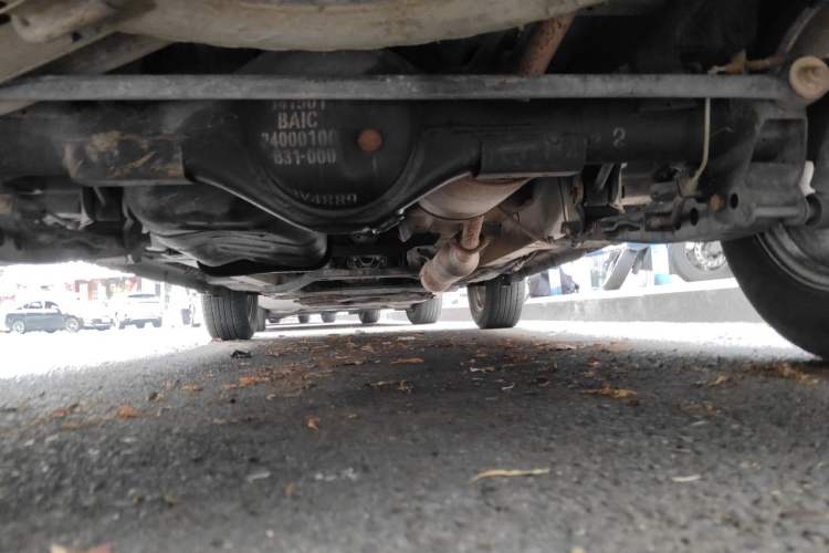 Used HYOSOW S3 2016 1.5L Manual Luxury Edition China IV Emission Standard Chassis Rear