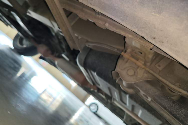 Used HYOSOW S3 2016 S3L 1.5L Manual Prestige Edition Chassis Rear Left