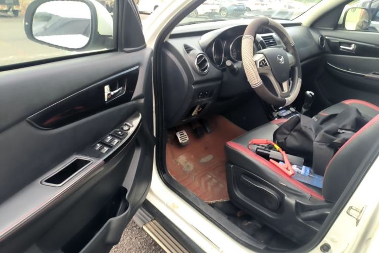 Used HYOSOW S3 2016 1.5L Manual Comfort Version China IV Emission Standard Driver Seat