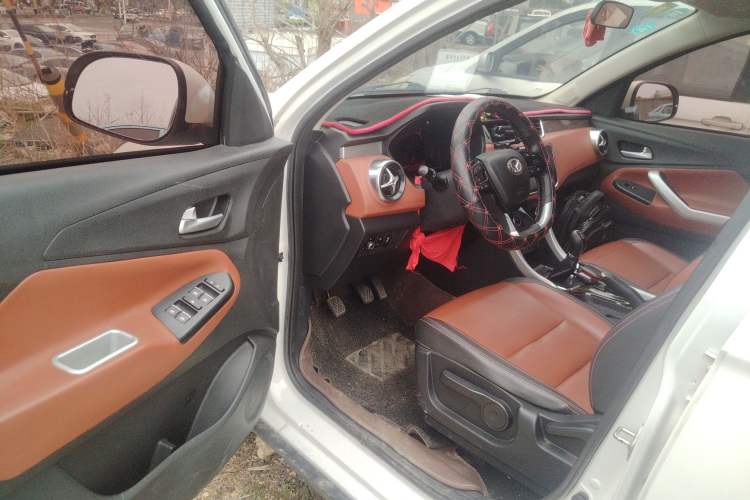 Used HYOSOW S3 2016 S3L 1.5L Manual Prestige Edition Driver Seat