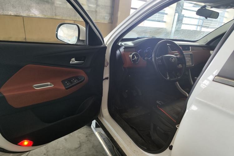 Used HYOSOW S3 2016 S3L 1.5L Manual Prestige Edition Driver Seat