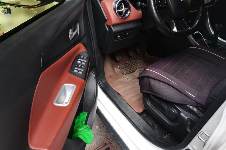 Used HYOSOW S3 2016 S3L 1.5L Manual Prestige Edition Driver Seat