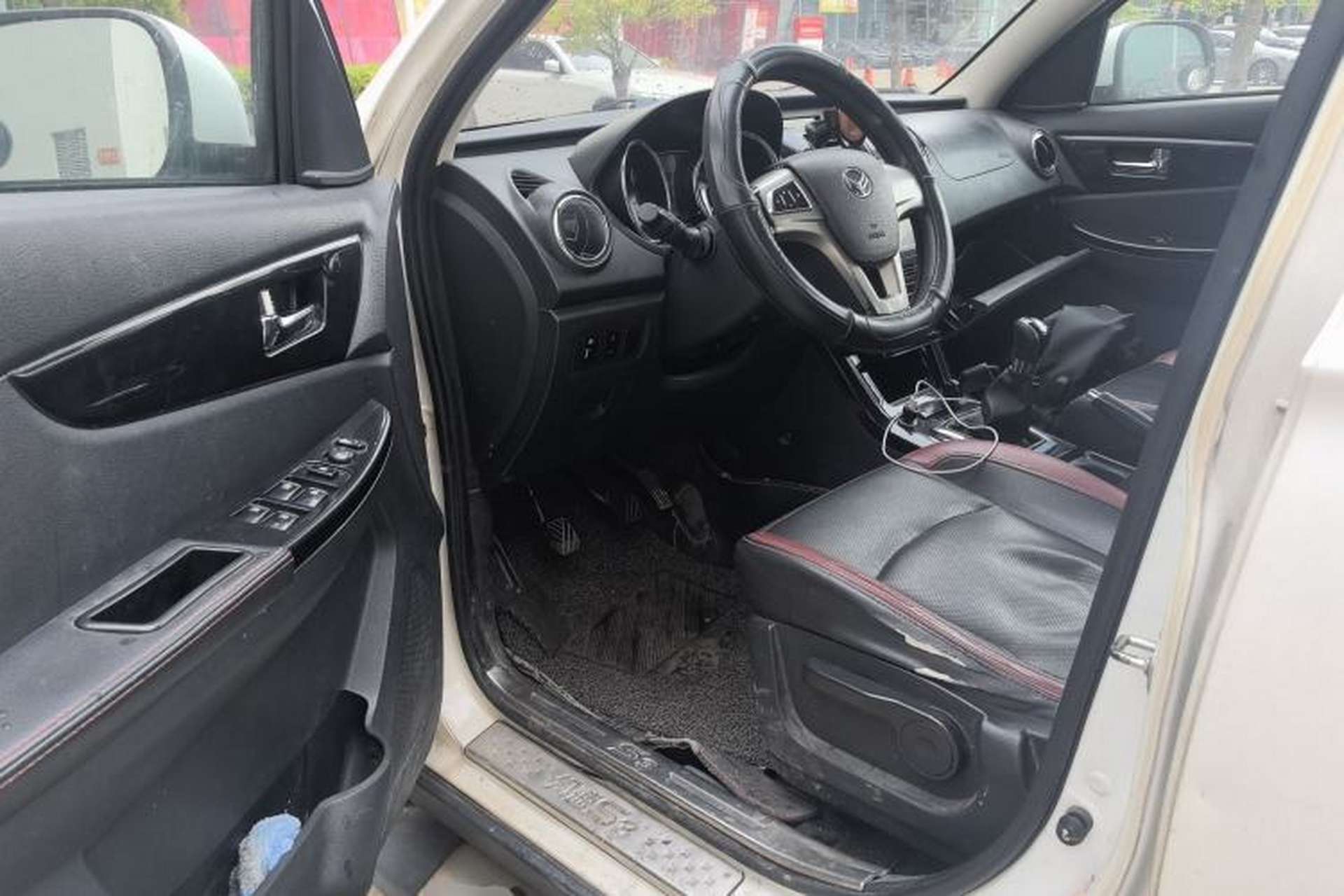Used HYOSOW S3 2016 1.5L Manual Luxury Model China V Standard Driver Seat
