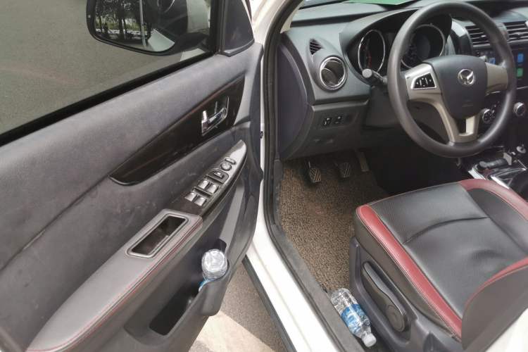 Used HYOSOW S3 2016 1.5L Manual Comfort Version China IV Emission Standard Driver Seat