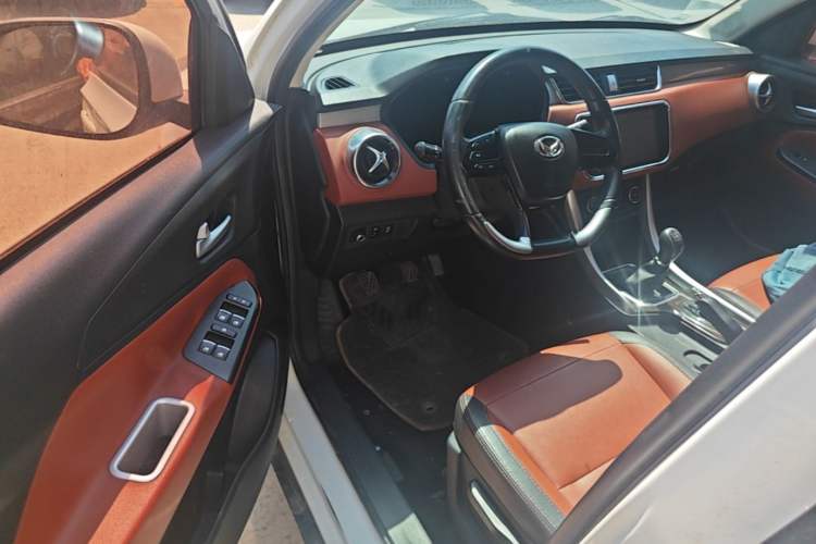 Used HYOSOW S3 2016 S3L 1.5L Manual Premium Edition Driver Seat