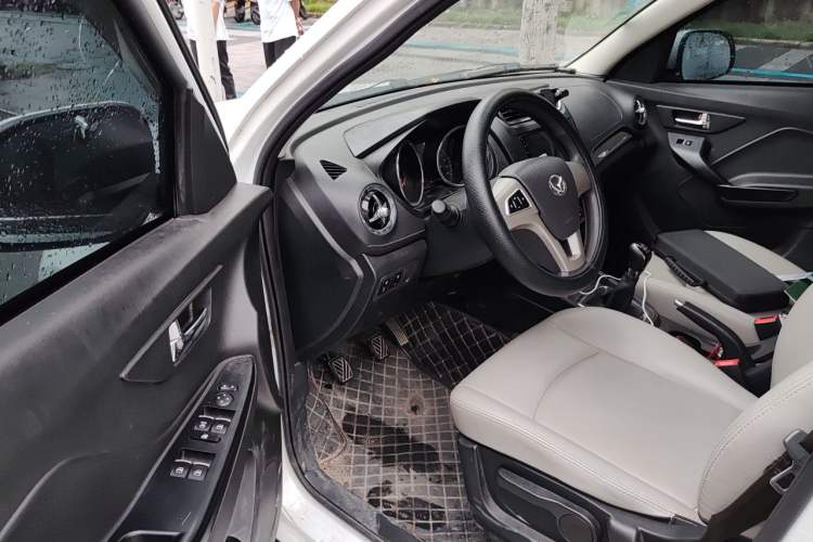 Used HYOSOW S3 2016 1.5L Manual Comfort Version China V Driver Seat