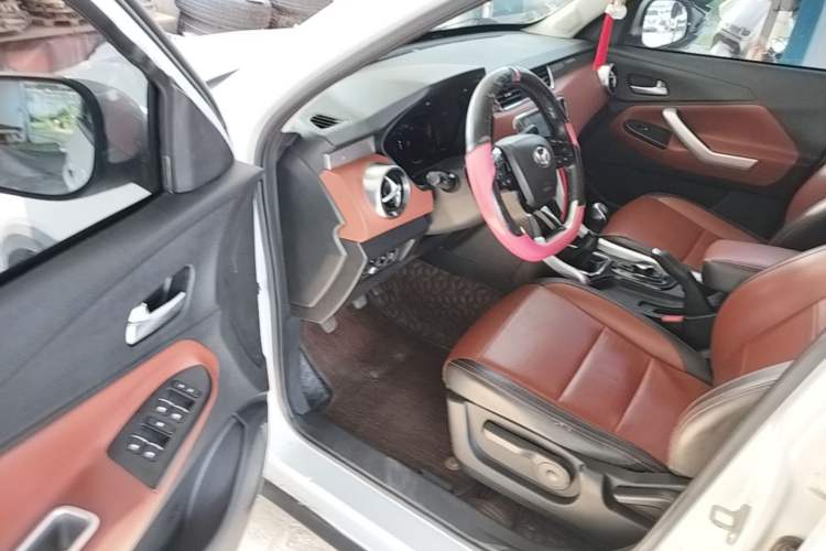 Used HYOSOW S3 2016 S3L 1.5L Manual Prestige Edition Driver Seat