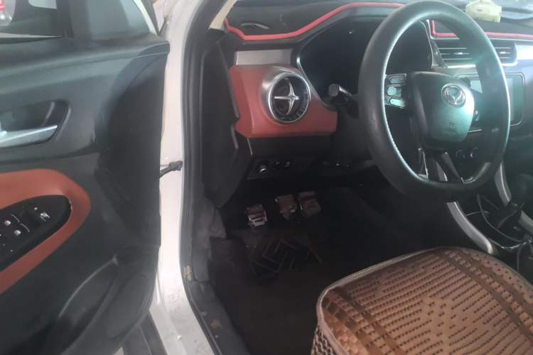 Used HYOSOW S3 2016 S3L 1.5L Manual Premium Edition Driver Seat