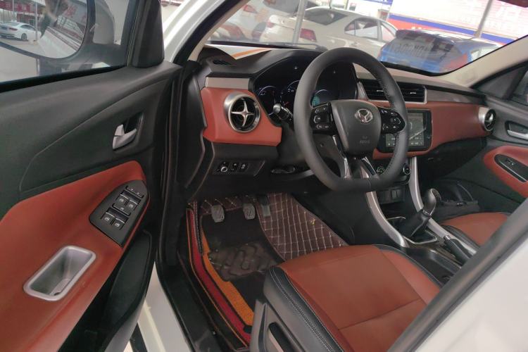 Used HYOSOW S3 2016 S3L 1.5L Manual Prestige Edition Driver Seat