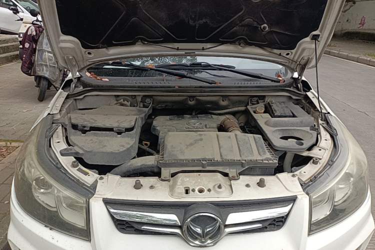 Used HYOSOW S3 2016 1.5L Manual Comfort Version China IV Emission Standard Engine Bay
