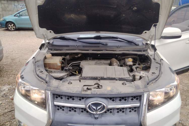 Used HYOSOW S3 2016 S3L 1.5L Manual Prestige Edition Engine Bay
