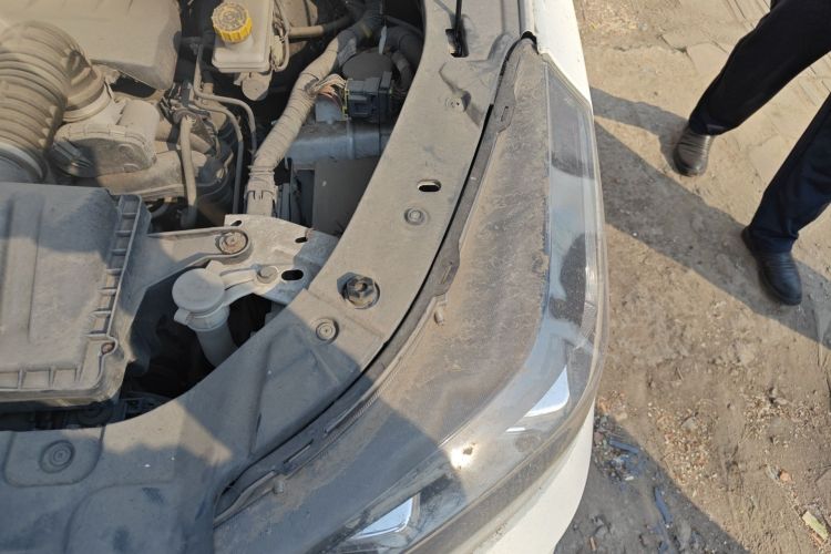 Used HYOSOW S3 2016 S3L 1.5L Manual Prestige Edition Engine Bay Left