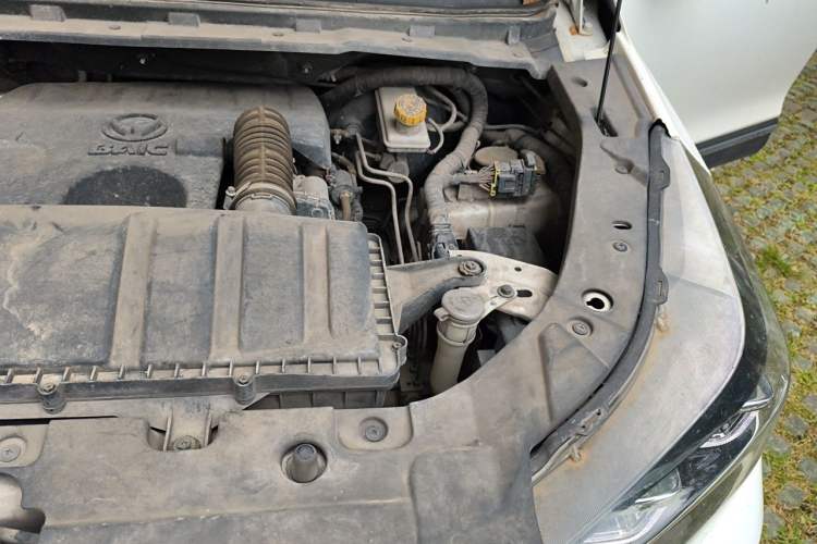 Used HYOSOW S3 2016 S3L 1.5L Manual Prestige Edition Engine Bay Left