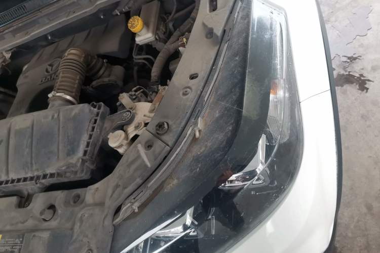 Used HYOSOW S3 2016 S3L 1.5L Manual Premium Edition Engine Bay Left