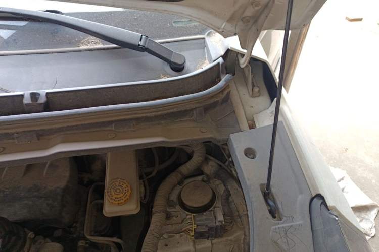 Used HYOSOW S3 2016 S3L 1.5L Manual Premium Edition Engine Bay Left