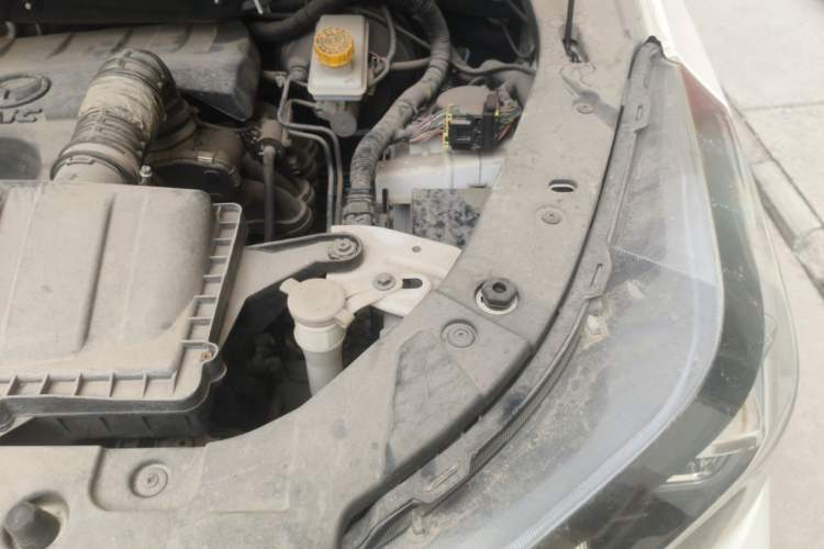 Used HYOSOW S3 2016 S3L 1.5L Manual Prestige Edition Engine Bay Left