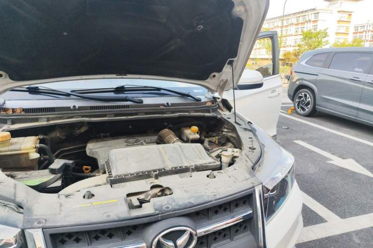 Used HYOSOW S3 2016 S3L 1.5L Manual Prestige Edition Engine Bay Left