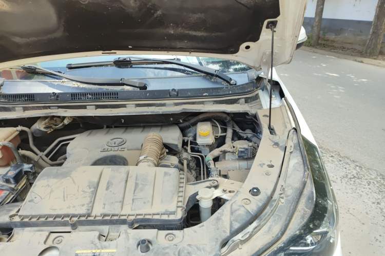 Used HYOSOW S3 2016 S3L 1.5L Manual Premium Edition Engine Bay Left