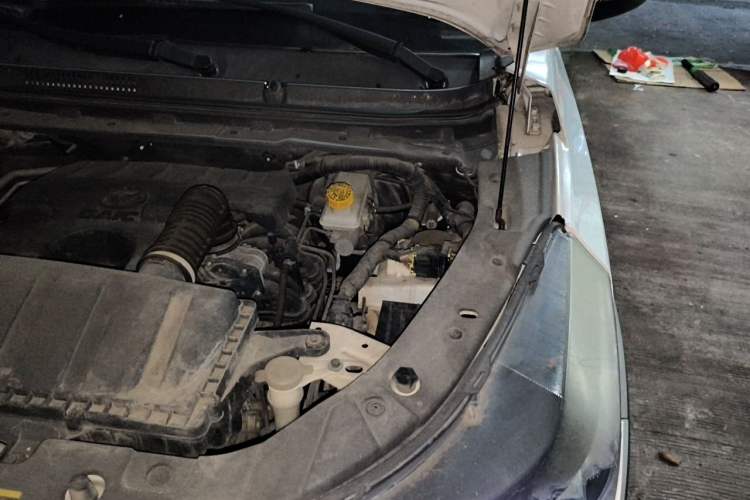 Used HYOSOW S3 2016 S3L 1.5L Manual Premium Edition Engine Bay Left