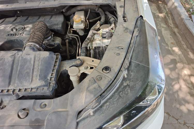 Used HYOSOW S3 2016 S3L 1.5L Manual Premium Edition Engine Bay Left
