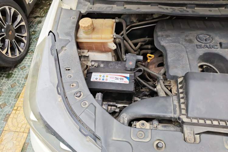Used HYOSOW S3 2016 S3L 1.5L Manual Prestige Edition Engine Bay Right