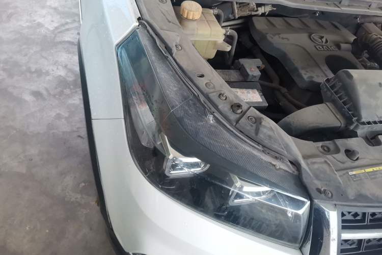 Used HYOSOW S3 2016 S3L 1.5L Manual Premium Edition Engine Bay Right