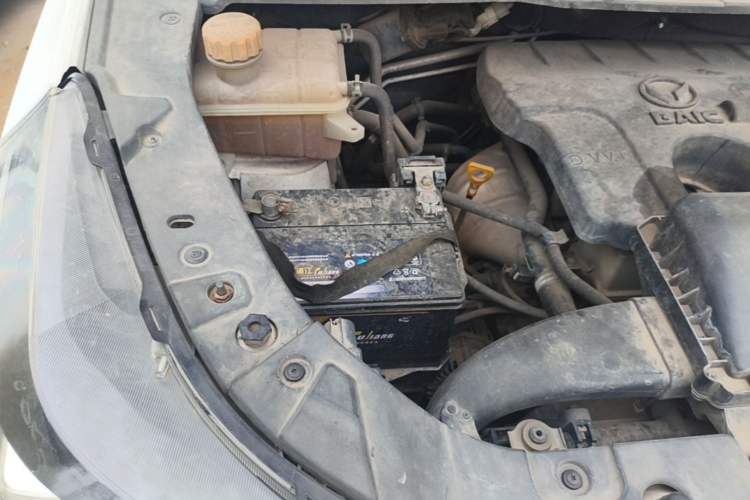 Used HYOSOW S3 2016 S3L 1.5L Manual Premium Edition Engine Bay Right