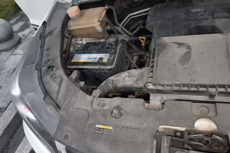 Used HYOSOW S3 2016 S3L 1.5L Manual Premium Edition Engine Bay Right