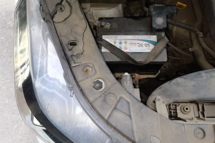 Used HYOSOW S3 2016 S3L 1.5L Manual Prestige Edition Engine Bay Right