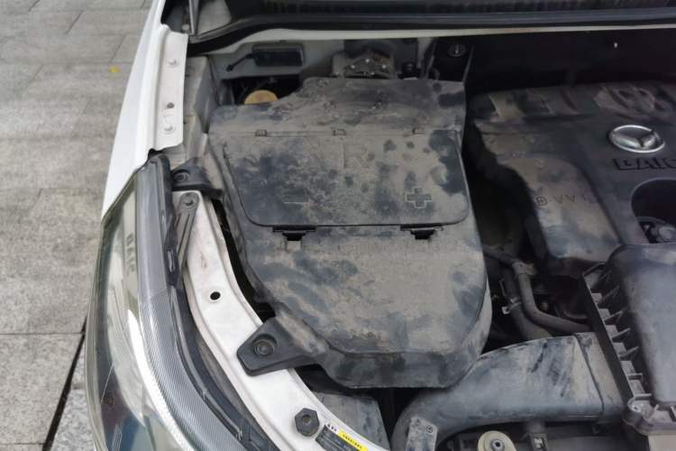 Used HYOSOW S3 2016 1.5L Manual Comfort Version China IV Emission Standard Engine Bay Right