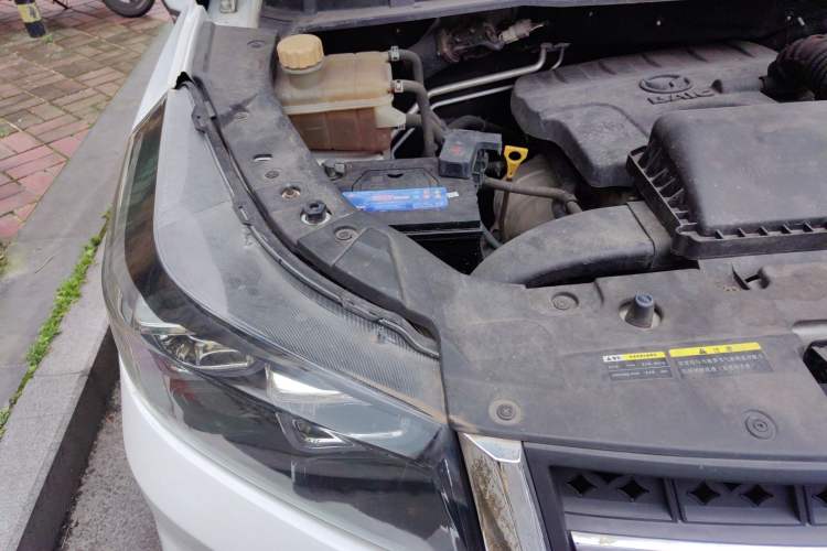 Used HYOSOW S3 2016 S3L 1.5L Manual Premium Edition Engine Bay Right