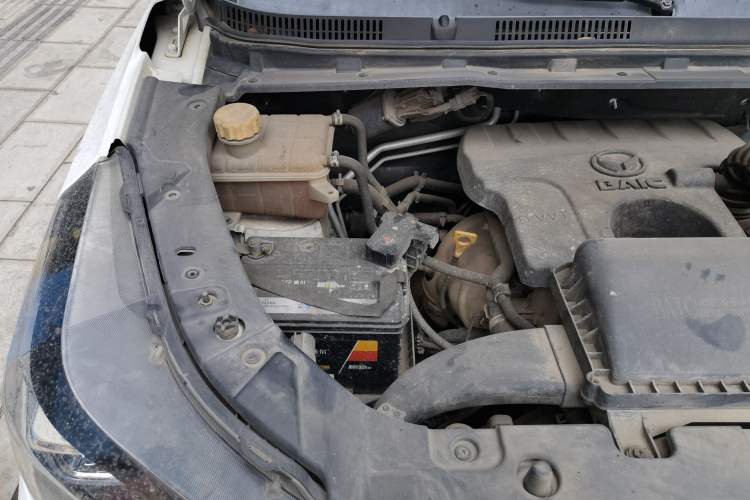 Used HYOSOW S3 2016 S3L 1.5L Manual Premium Edition Engine Bay Right