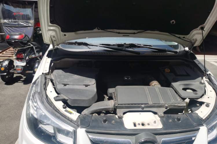 Used HYOSOW S3 2016 1.5L Manual Luxury Edition China IV Emission Standard Engine Bay Right