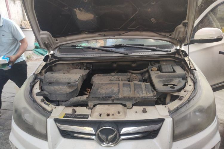 Used HYOSOW S3 2016 1.5L Manual Luxury Model China V Standard Engine Bay