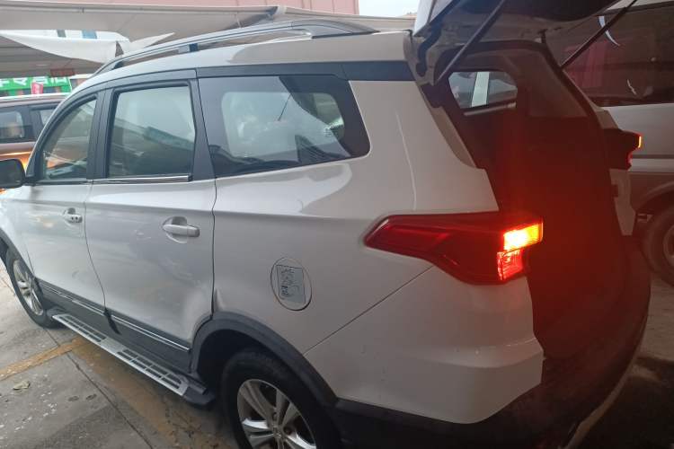 Used HYOSOW S3 2016 S3L 1.5L Manual Prestige Edition Exterior 3