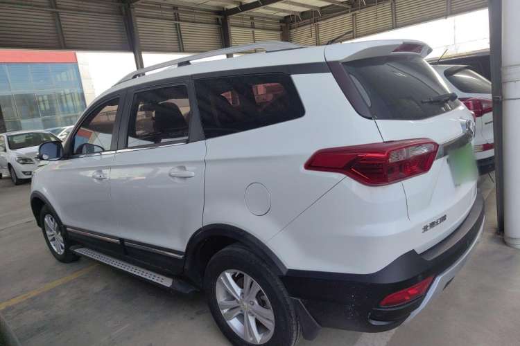 Used HYOSOW S3 2016 S3L 1.5L Manual Prestige Edition Exterior 5