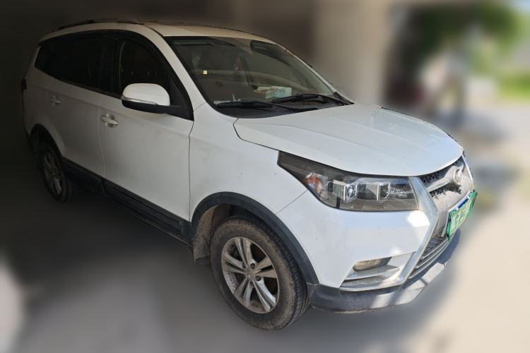 Used HYOSOW S3 2016 S3L 1.5L Manual Prestige Edition Front Right 45 Deg