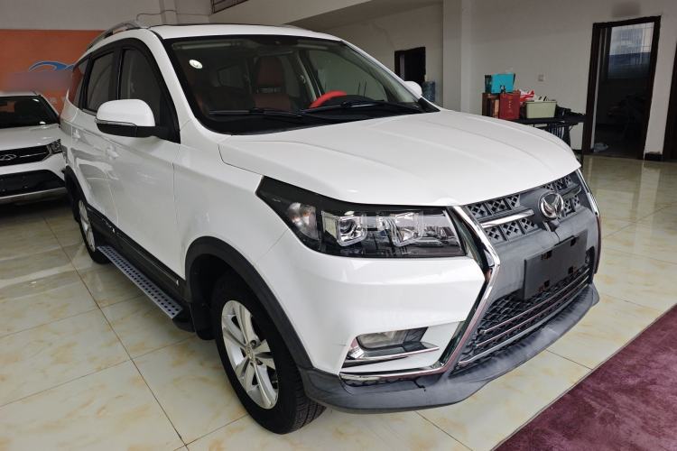 Used HYOSOW S3 2016 S3L 1.5L Manual Prestige Edition Front Right 45 Deg