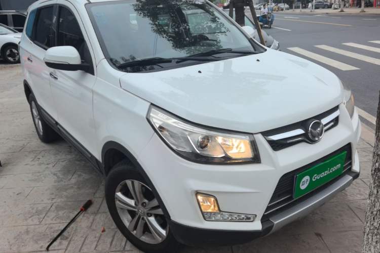 Used HYOSOW S3 2016 1.5L Manual Luxury Model China V Standard Front Right 45 Deg