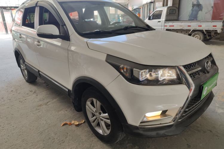 Used HYOSOW S3 2016 S3L 1.5L Manual Prestige Edition Front Right 45 Deg
