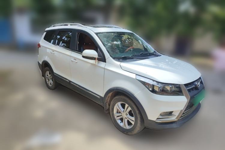 Used HYOSOW S3 2016 S3L 1.5L Manual Premium Edition Front Right 45 Deg