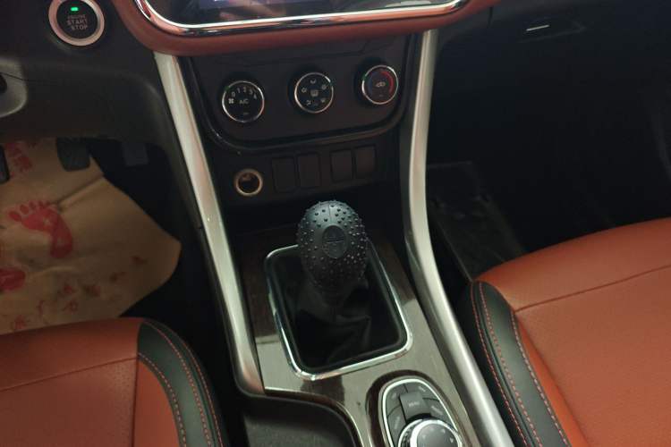 Used HYOSOW S3 2016 S3L 1.5L Manual Prestige Edition Gear Lever