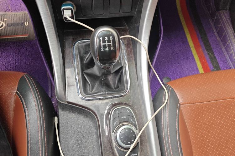 Used HYOSOW S3 2016 S3L 1.5L Manual Premium Edition Gear Lever