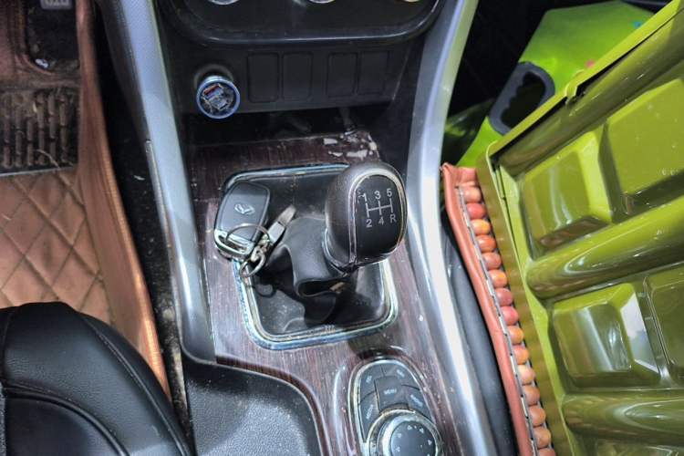 Used HYOSOW S3 2016 S3L 1.5L Manual Prestige Edition Gear Lever
