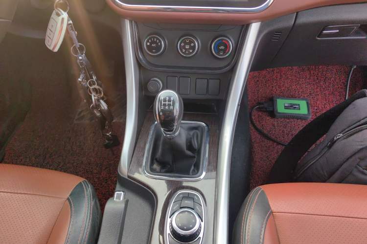 Used HYOSOW S3 2016 S3L 1.5L Manual Premium Edition Gear Lever