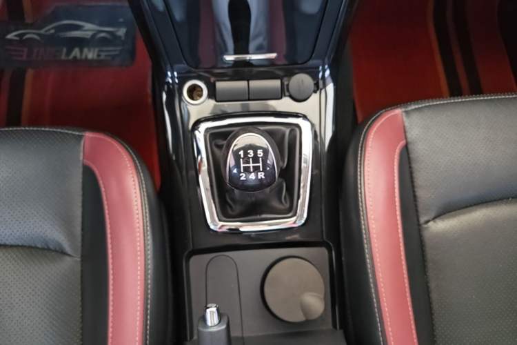 Used HYOSOW S3 2016 1.5L Manual Luxury Edition China IV Emission Standard Gear Lever