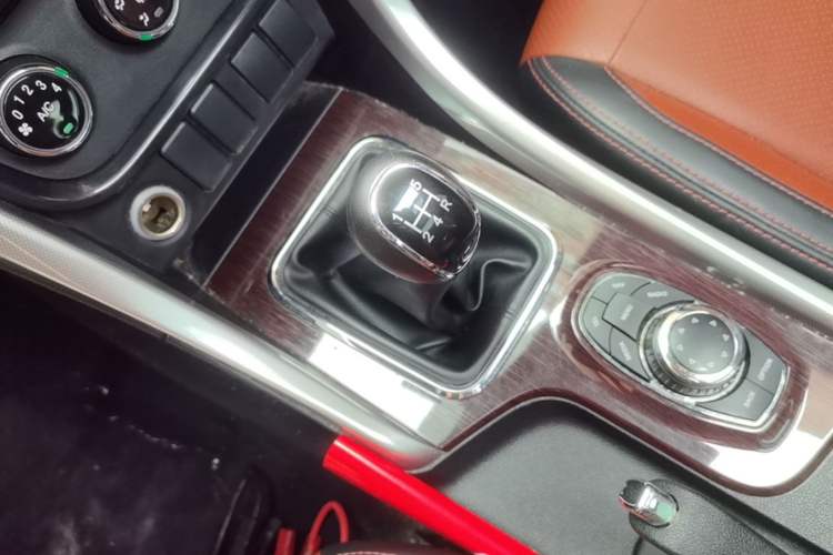 Used HYOSOW S3 2016 S3L 1.5L Manual Premium Edition Gear Lever