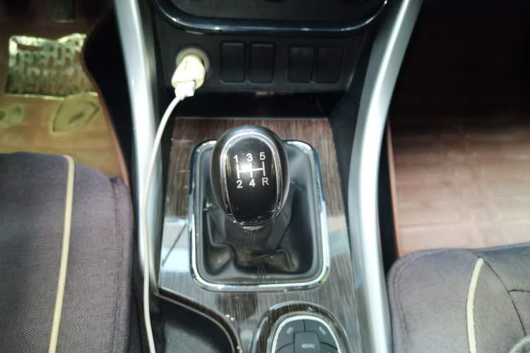 Used HYOSOW S3 2016 S3L 1.5L Manual Prestige Edition Gear Lever