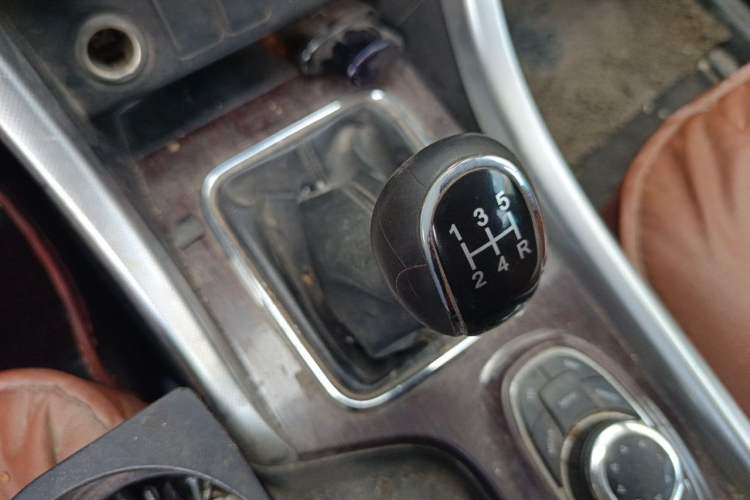 Used HYOSOW S3 2016 S3L 1.5L Manual Premium Edition Gear Lever
